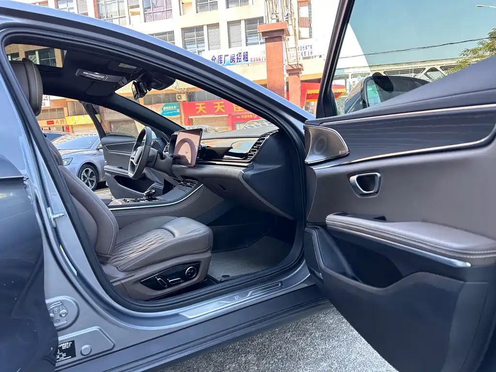 BYD Han — миниатюра 10