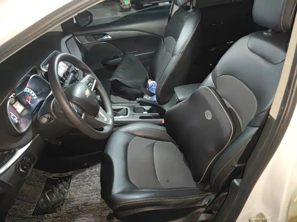 Chevrolet Cavalier — миниатюра 8