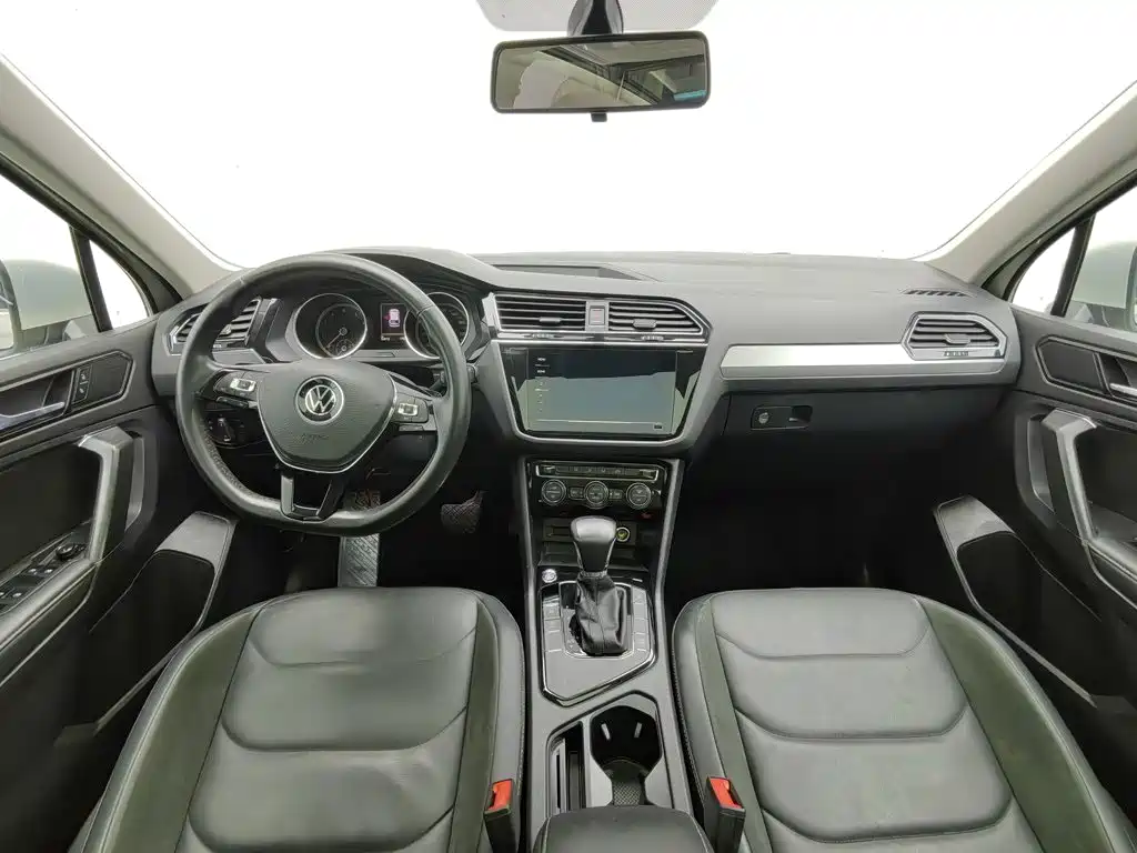 Volkswagen Tiguan L — миниатюра 5