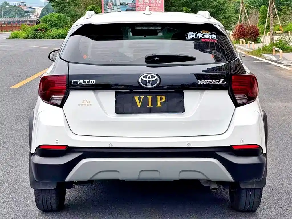 Toyota Yaris L — миниатюра 5