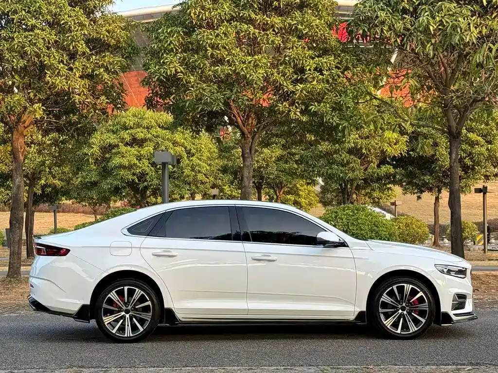 GEELY AUTOMOBILE XINGRUI