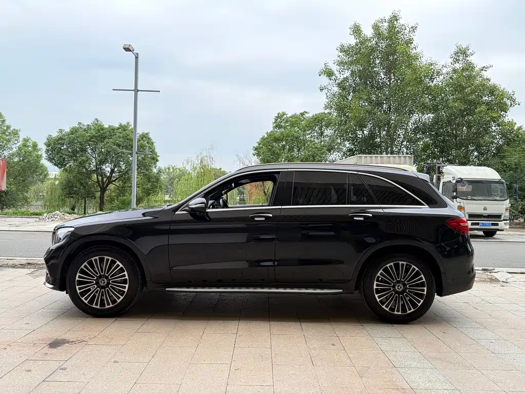 Mercedes-Benz GLC — миниатюра 3