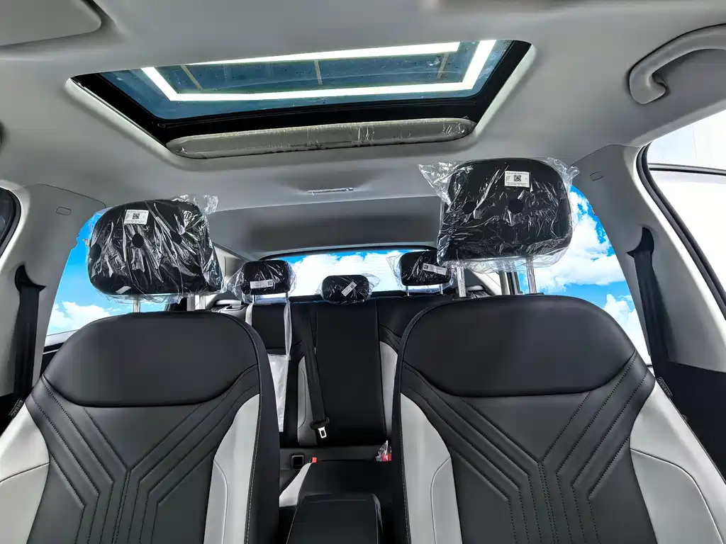 Jetta VS5 - фото 10