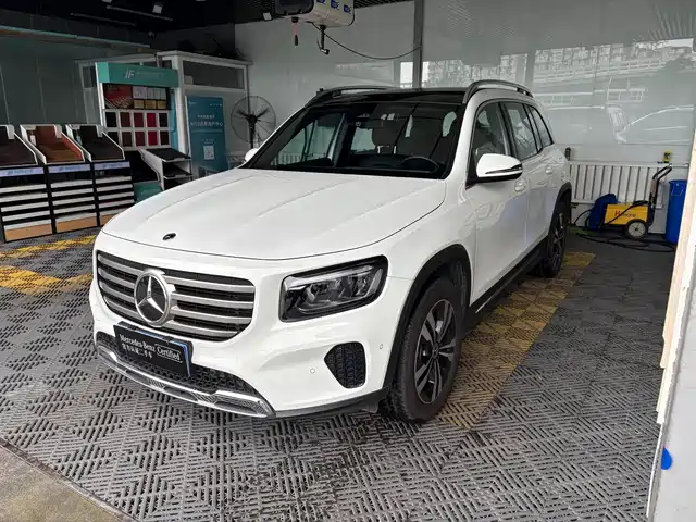 MERCEDES-BENZ  GLB 2024