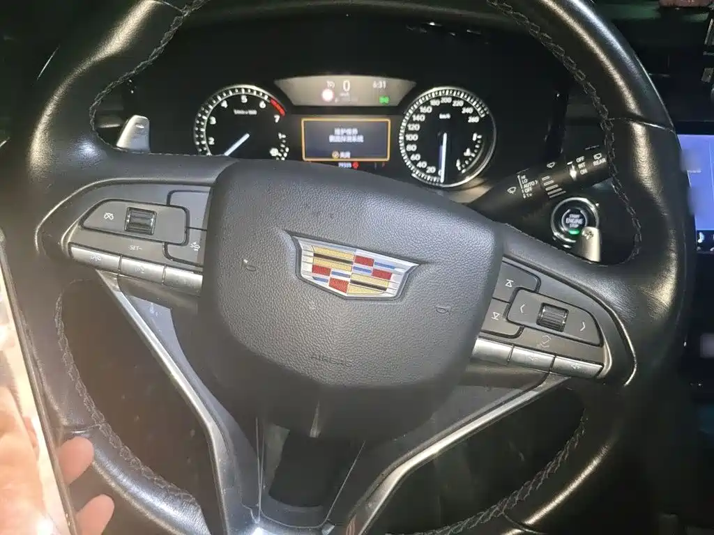 Cadillac XT6 — миниатюра 3