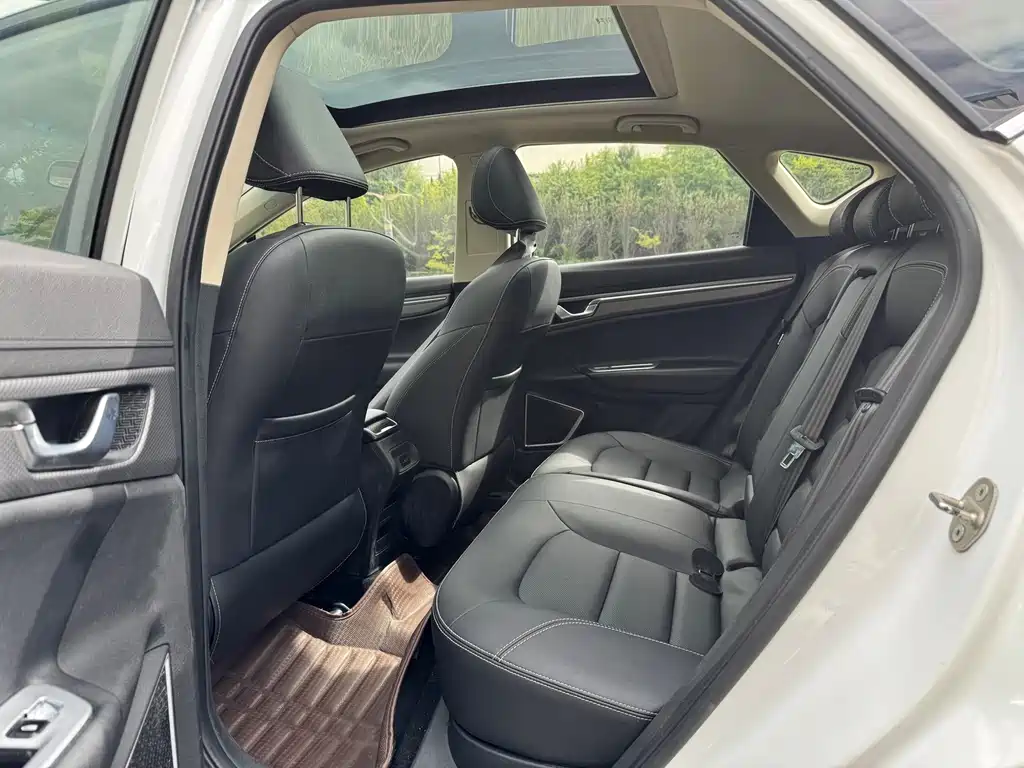 GEELY AUTOMOBILE EMGRAND GS