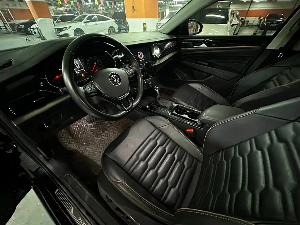 Volkswagen Passat 2021 330TSI Elite