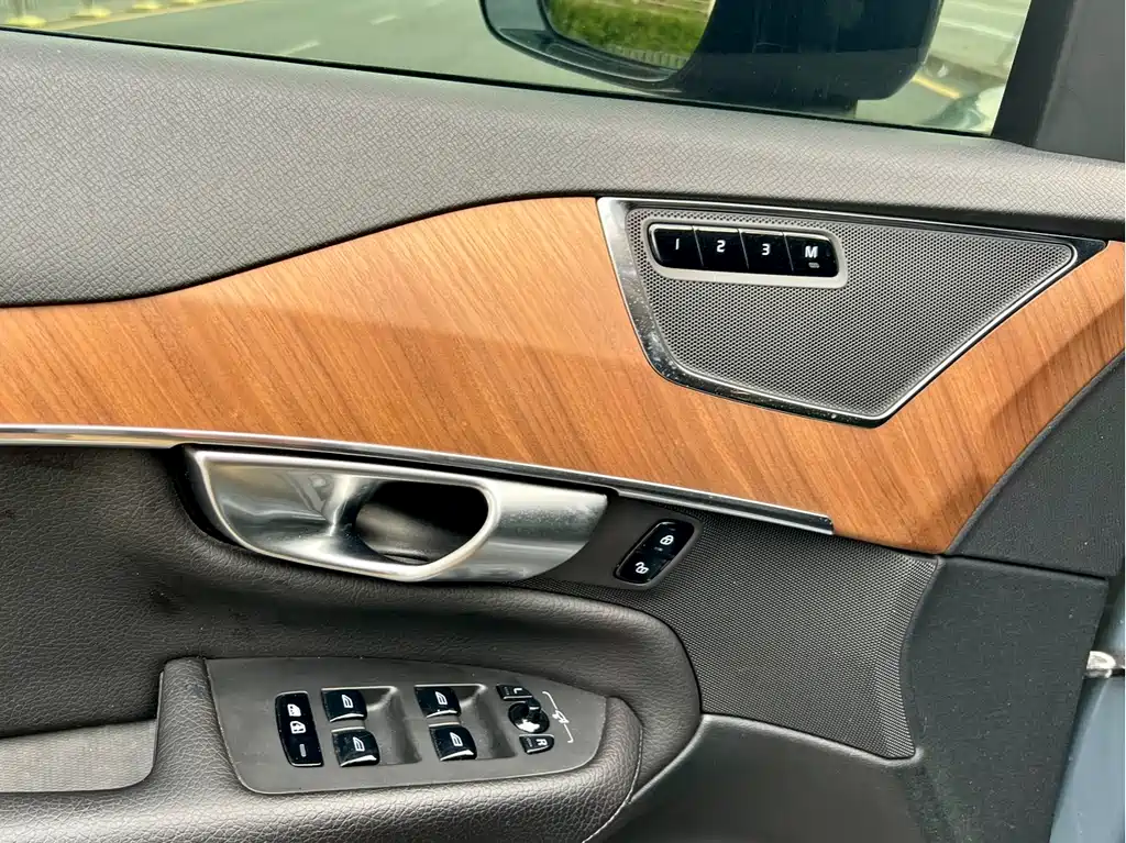Volvo XC90 2020 T6 Luxury 7 мест