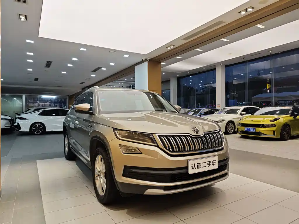 Skoda Kodiaq 2017 TSI330 7 мест Luxury
