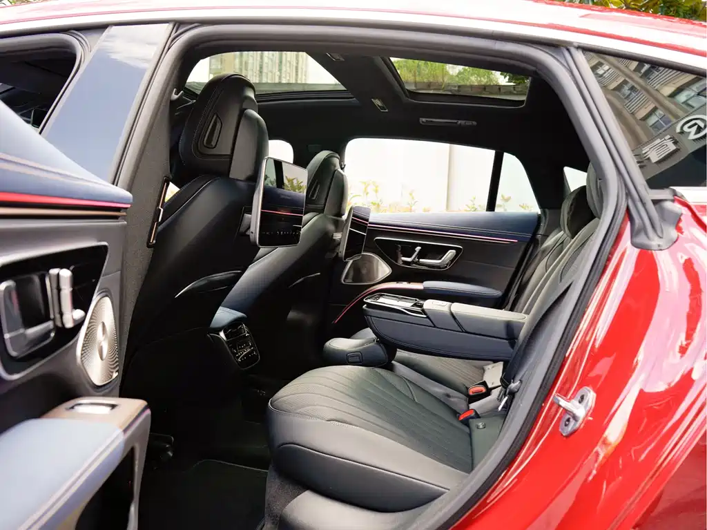 Mercedes-Benz EQS — миниатюра 18