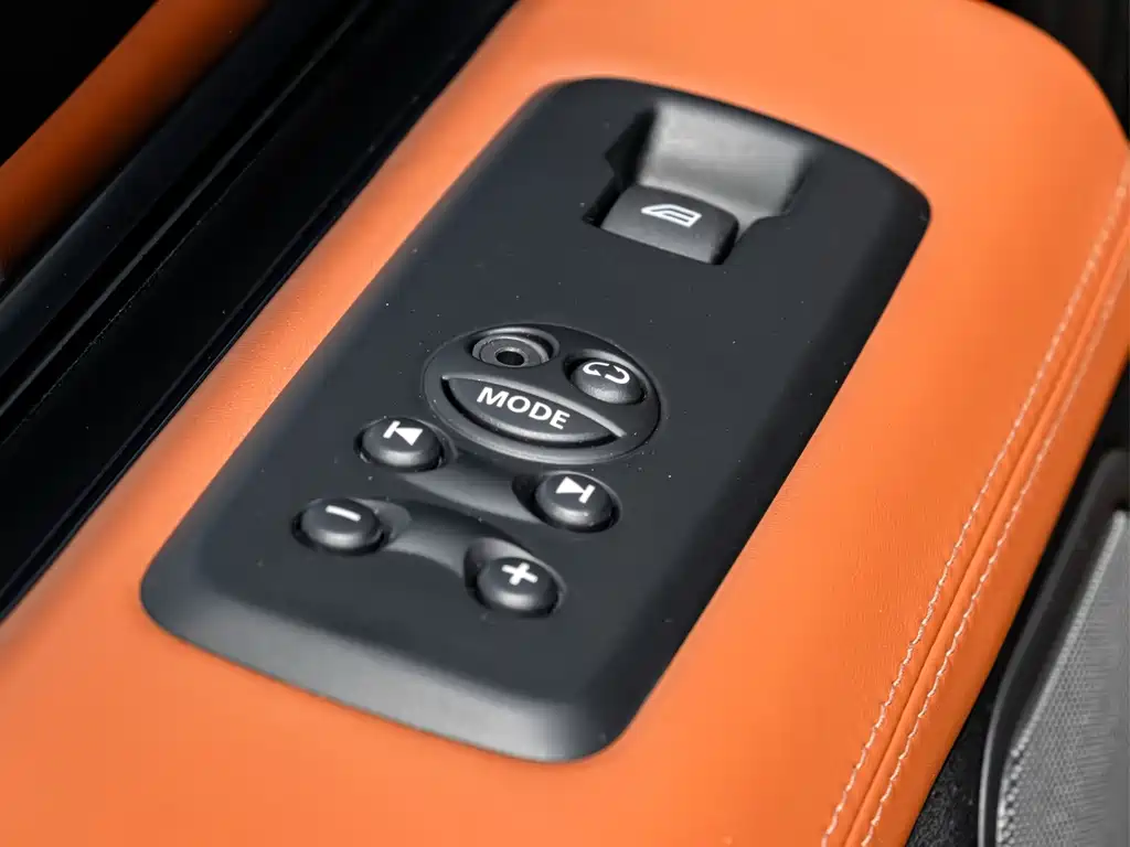 Land Rover Sport — миниатюра 14