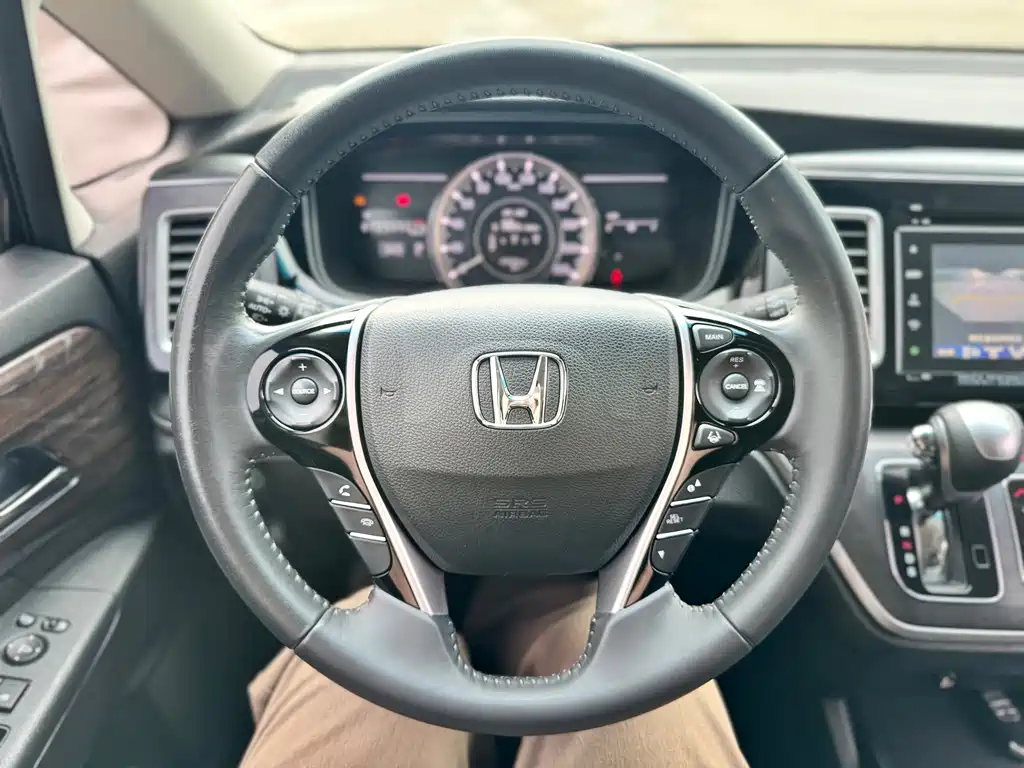 Honda Elysion — миниатюра 30