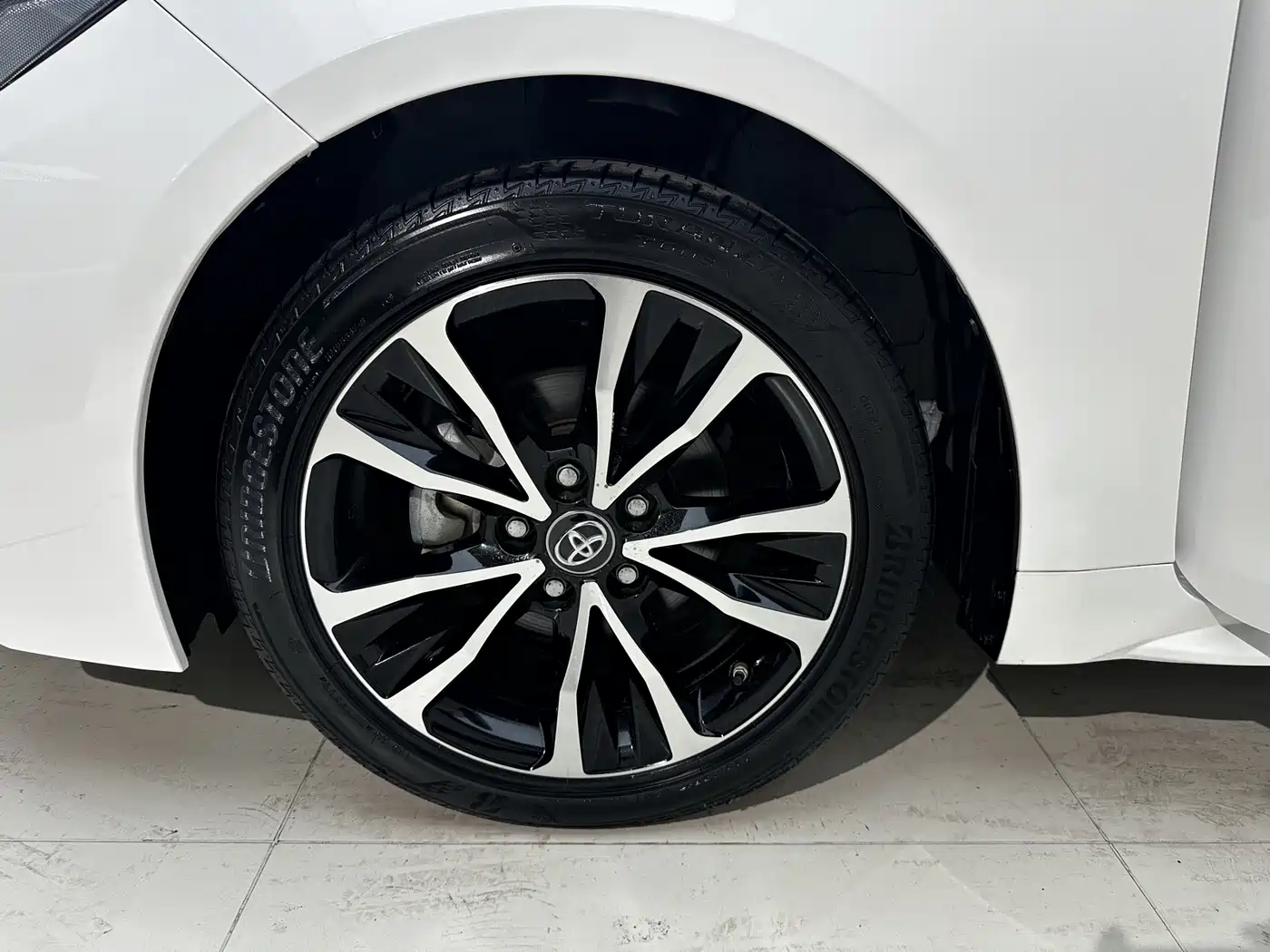 Toyota Lei Ling id 4514255 из Китая 24
