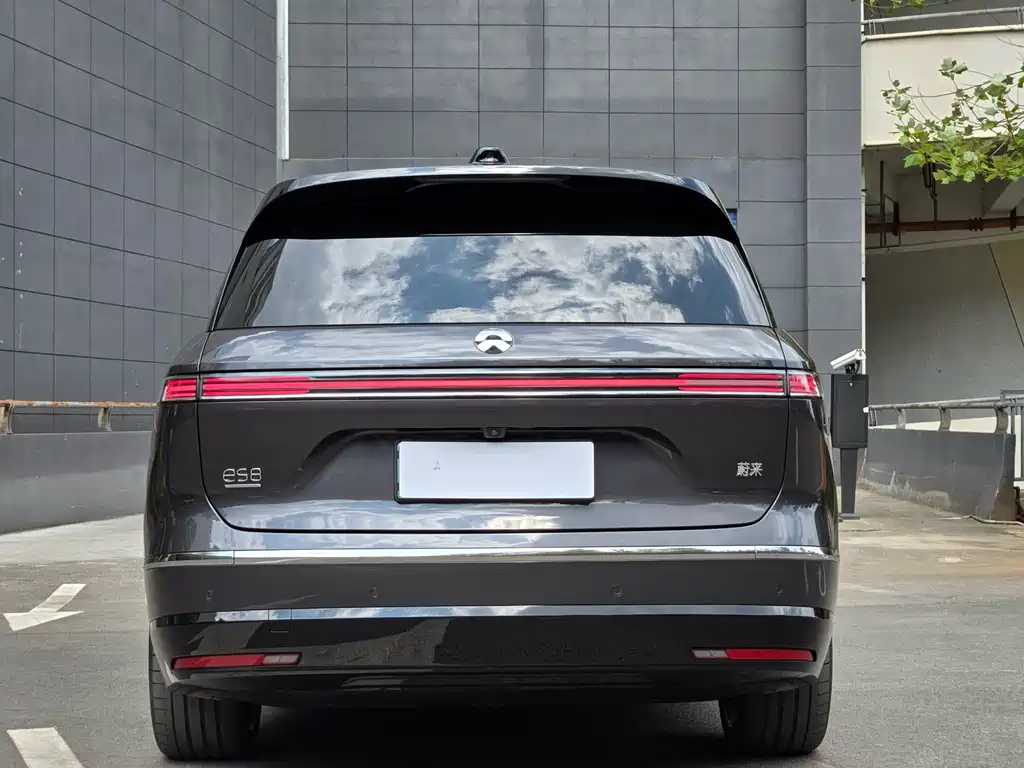 NIO ES8 2026 мест Executive