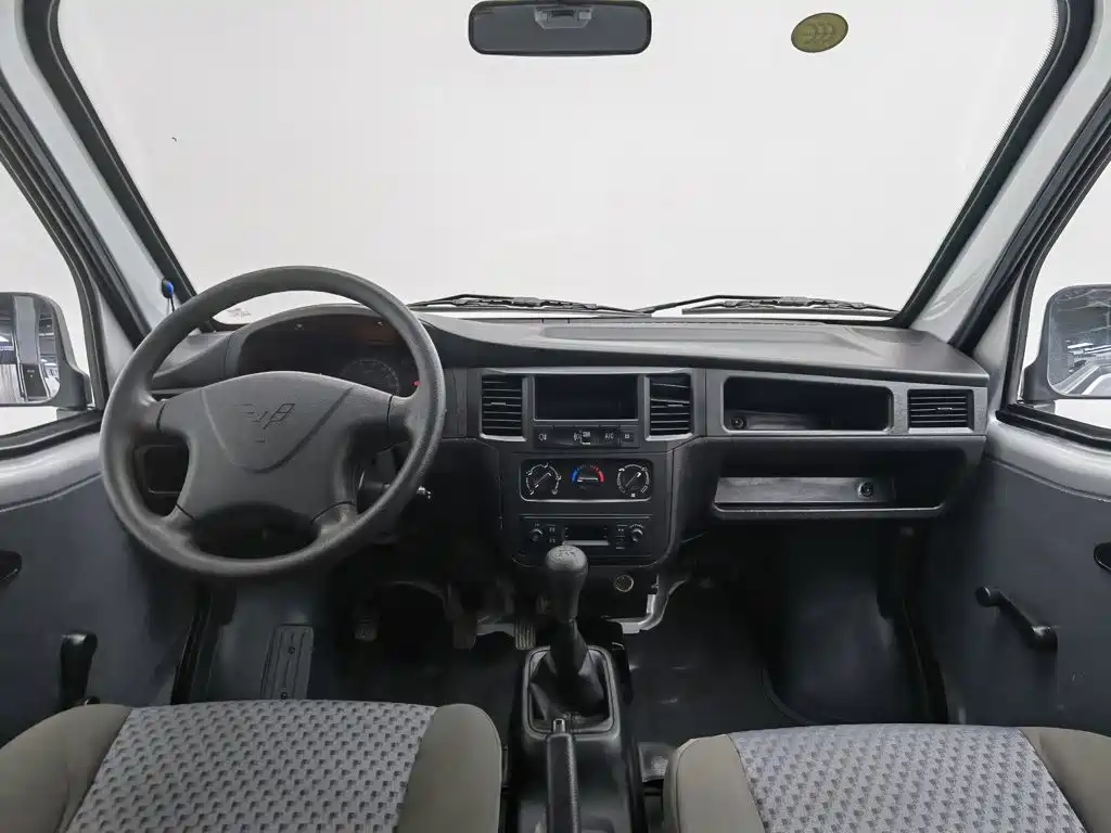Wuling Zhiguang — миниатюра 5