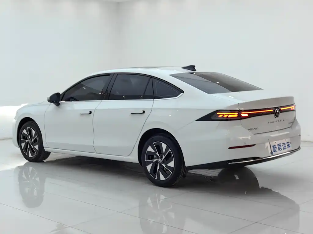 Volkswagen Sagitar 2026 L 300TSI DSG Elite