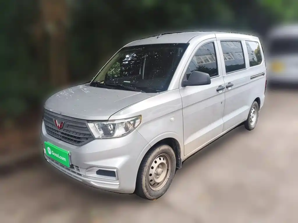 Wuling Hongguang V — миниатюра 2