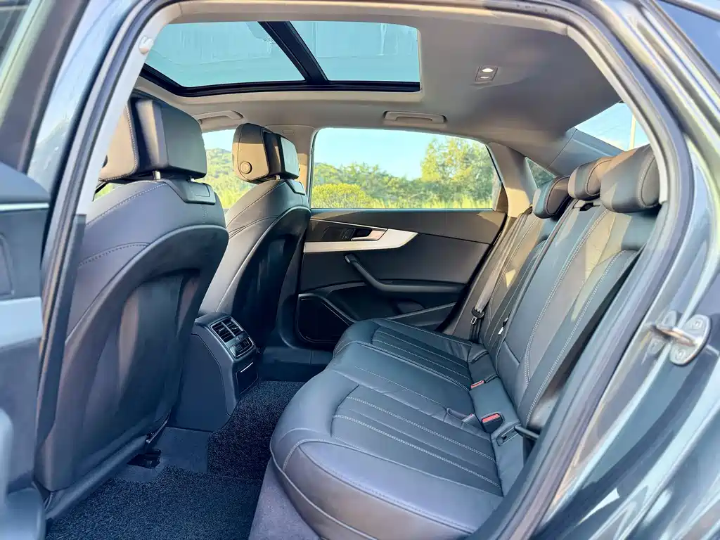 Audi A4L — миниатюра 7