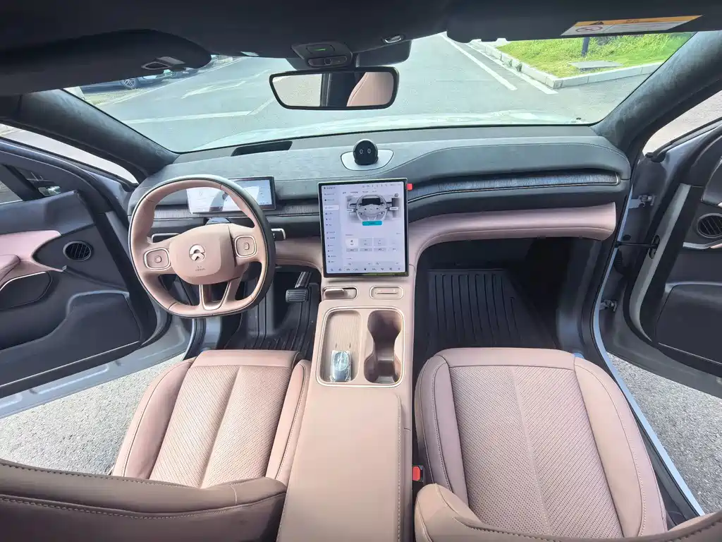 NIO EC6 — миниатюра 8