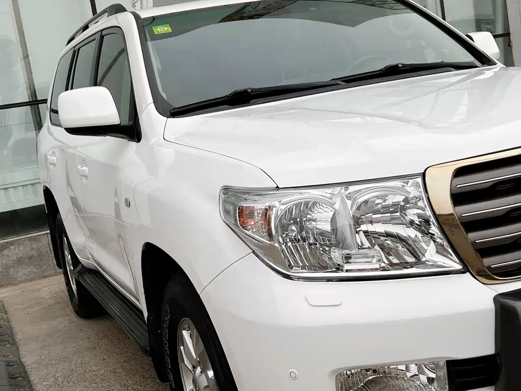Toyota Land Cruiser 2010 4.7L AT VX