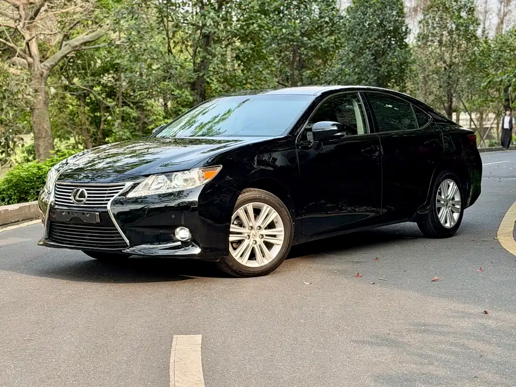 Lexus ES 2014