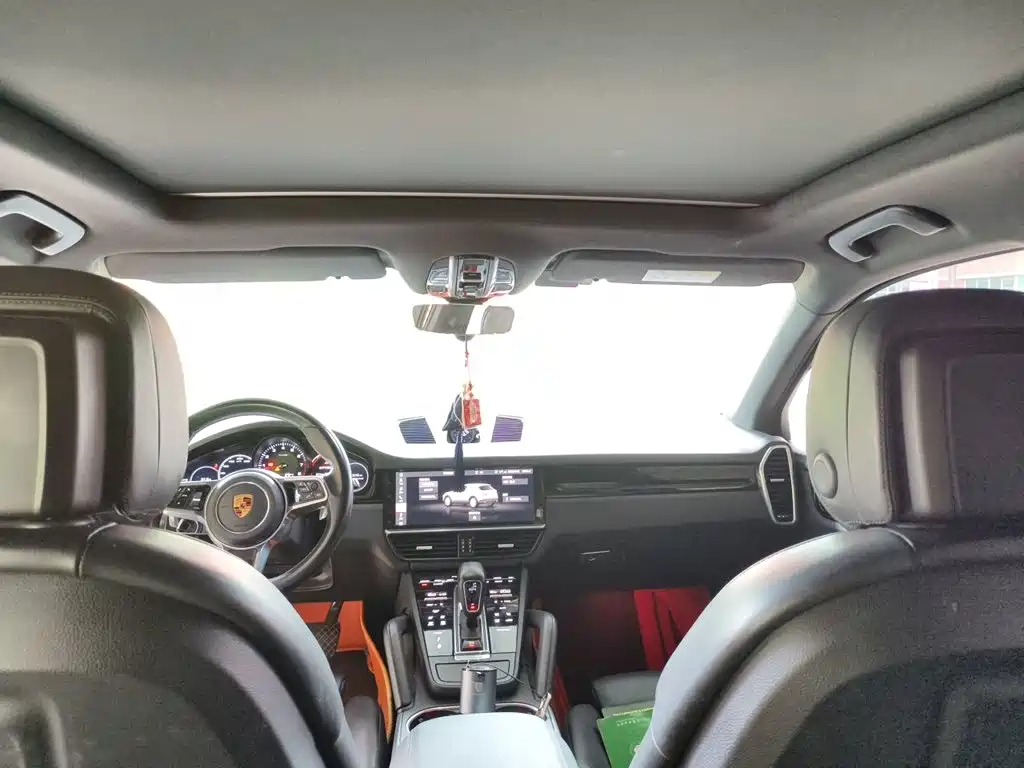 Porsche Cayenne — миниатюра 14