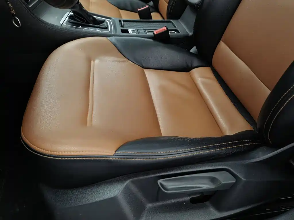 Volkswagen Golf — миниатюра 20
