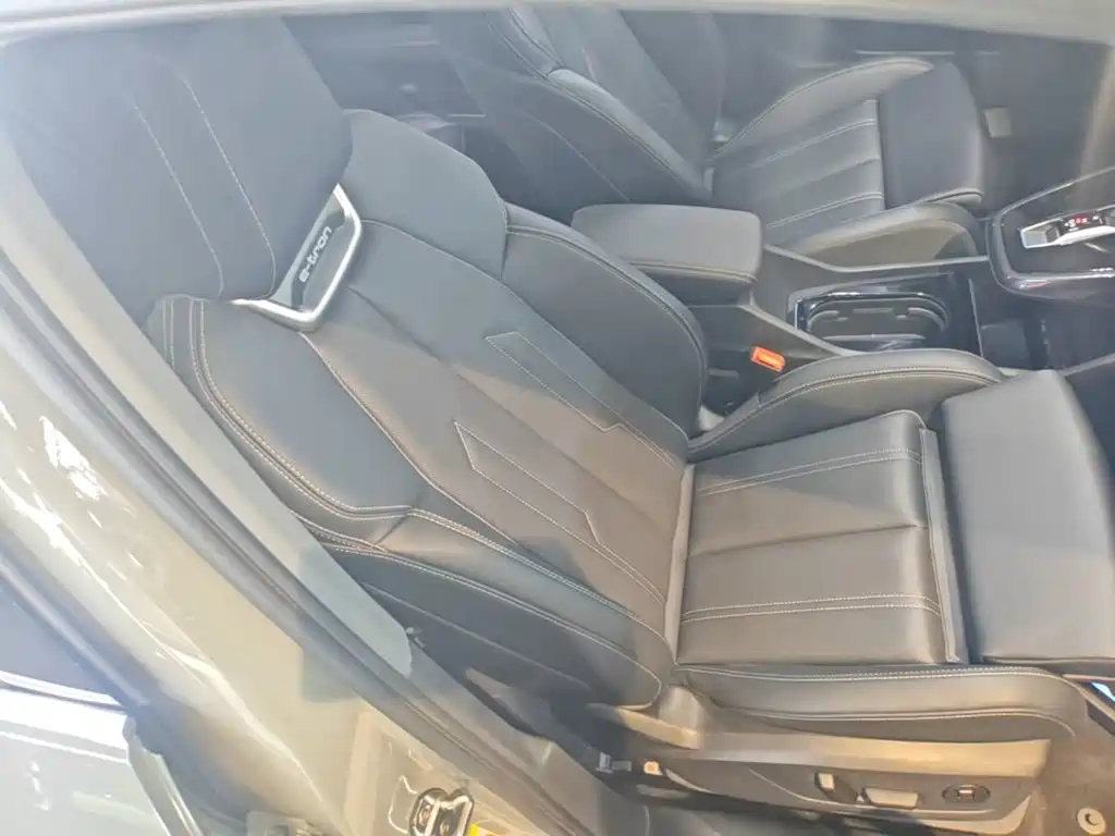 Audi Q4 e-tron — миниатюра 25