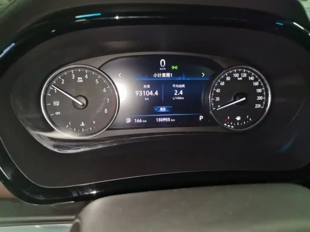 Buick GL8 — миниатюра 12