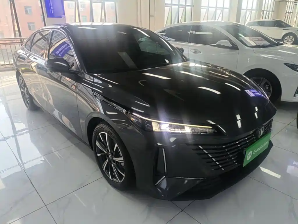 Changan Eado — миниатюра 4