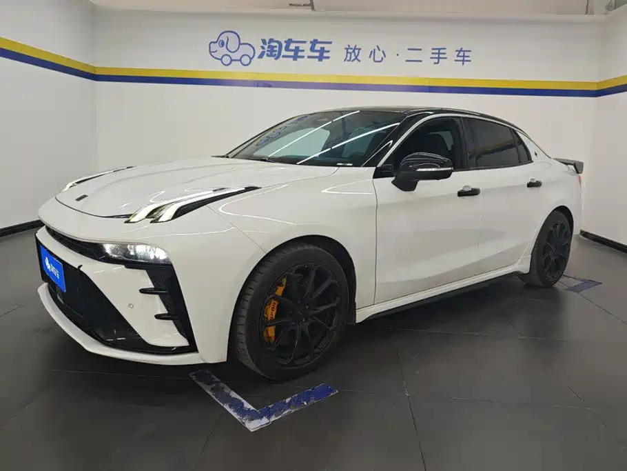 2024 Lynk & Co 03 - zdjęcie 1 z 16