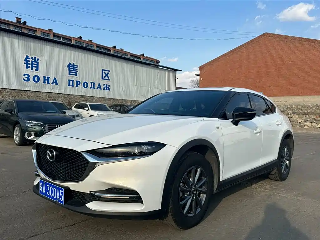 Mazda CX-4 2022