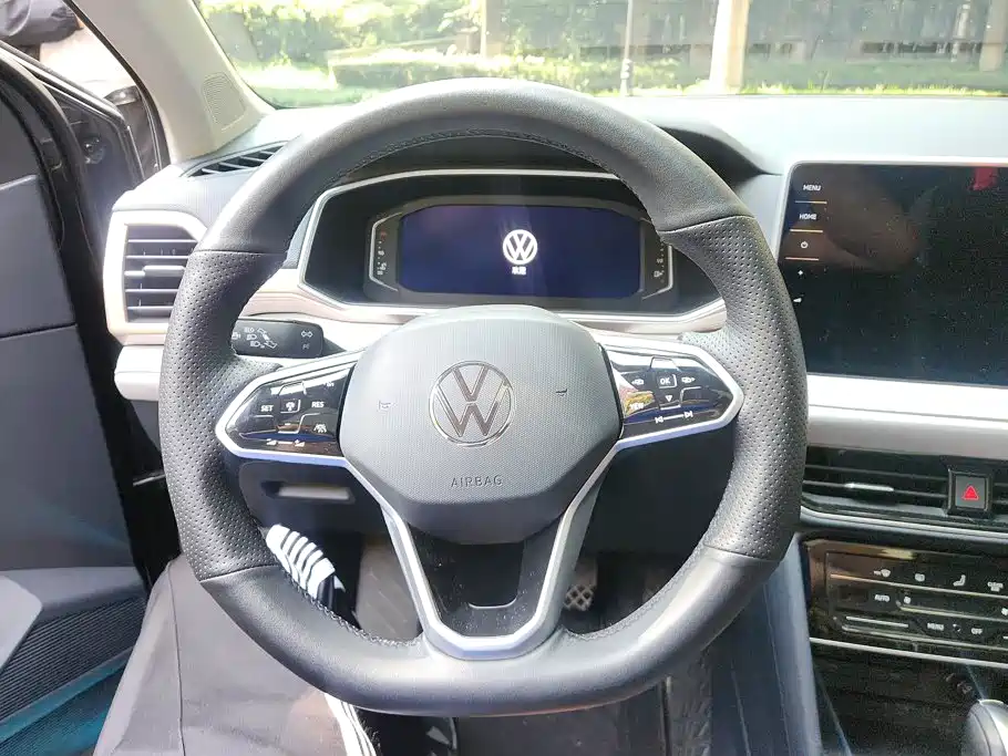 Volkswagen Tharu — миниатюра 15