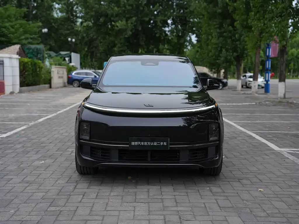 Li Auto L8 2023 Pro