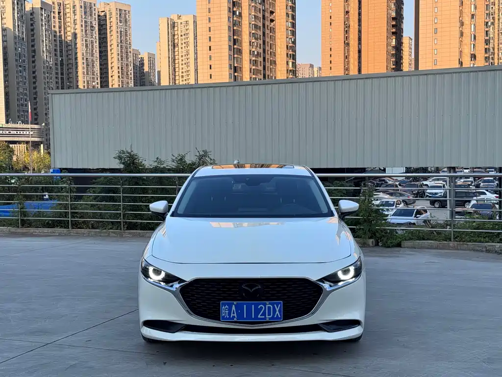 Mazda 3 Axela — миниатюра 3