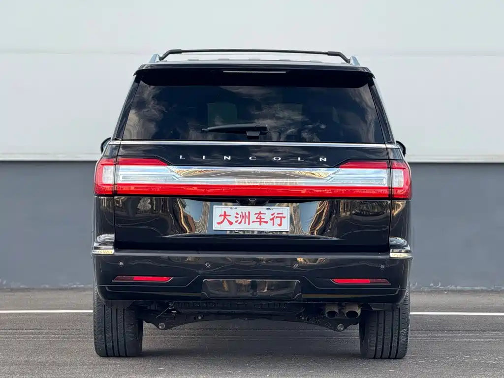 Lincoln Navigator — миниатюра 7
