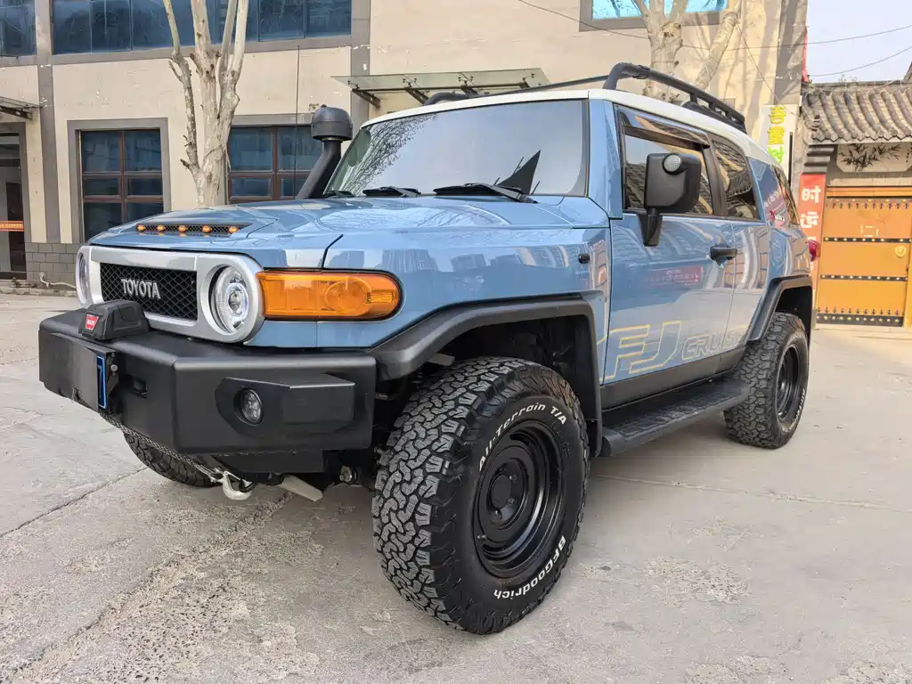 Toyota FJ Cruiser 2020