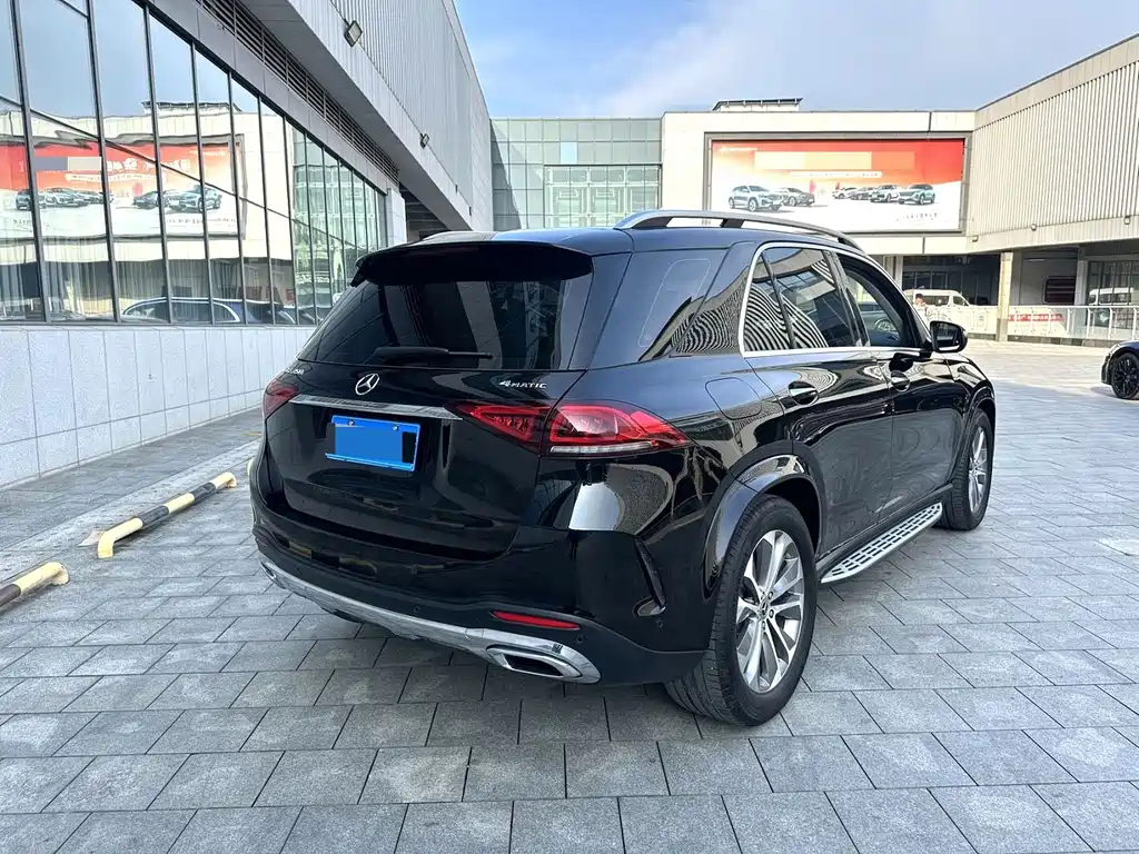 Mercedes-Benz GLE (Import) — миниатюра 9