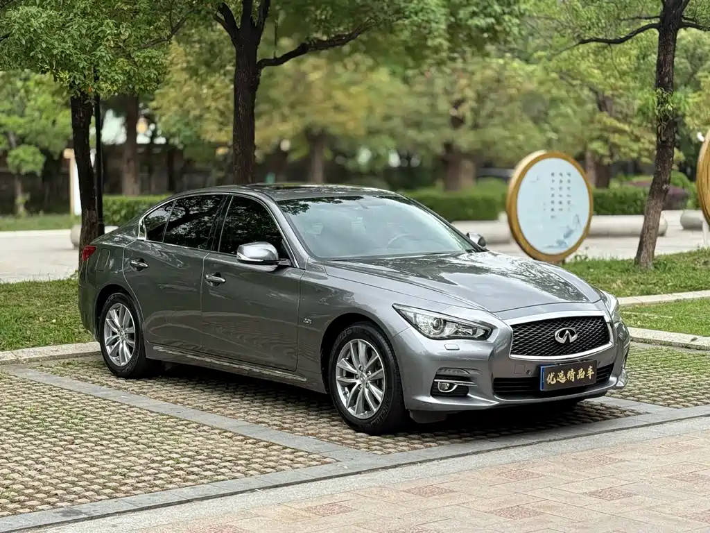 Infiniti Q50L 2015 2.0T Enjoy