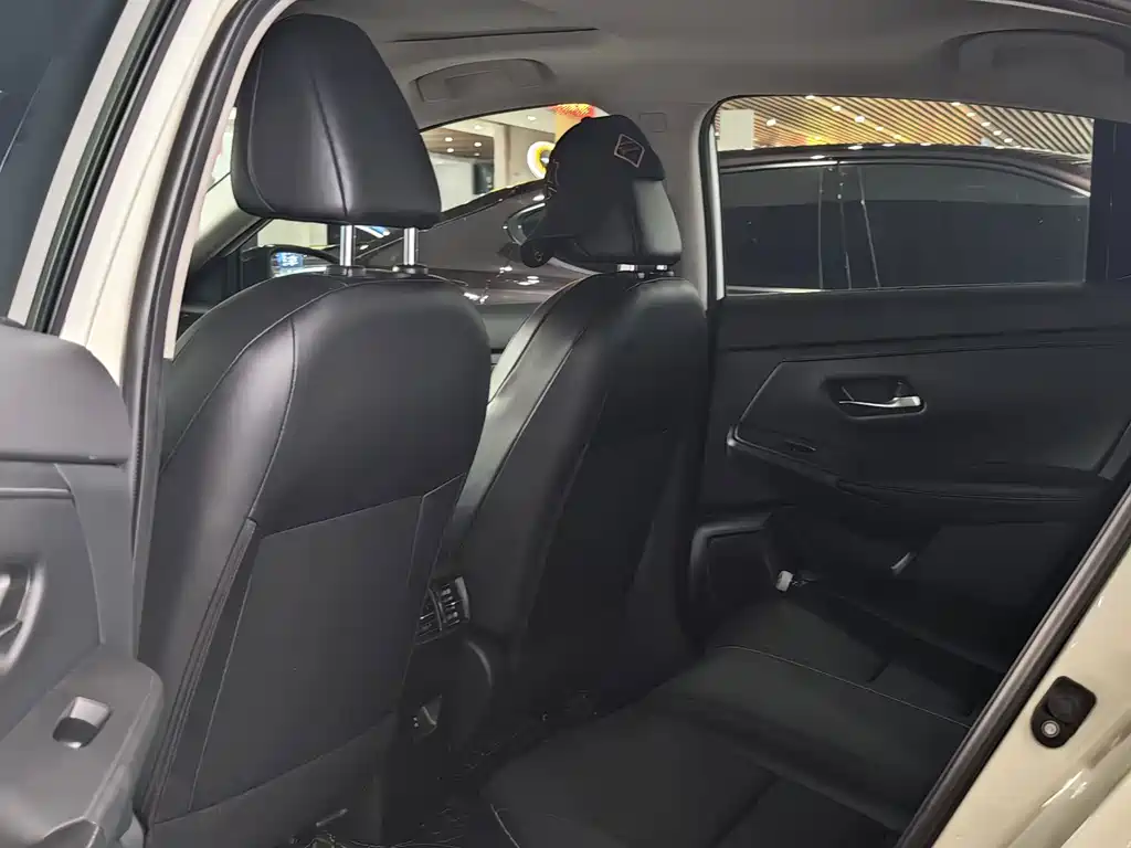 Nissan Sylphy — миниатюра 3