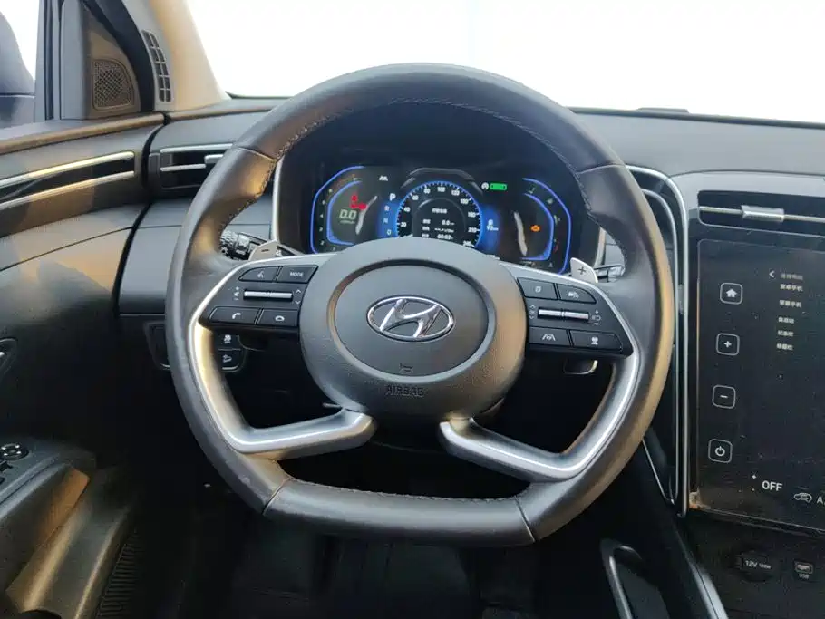 Hyundai Tucson — миниатюра 15