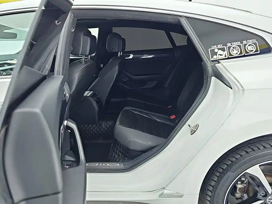 Volkswagen CC — миниатюра 11