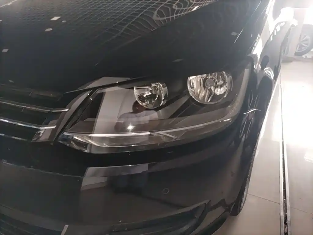 Volkswagen Sharan — миниатюра 24