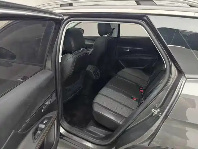 Peugeot 4008 — миниатюра 6