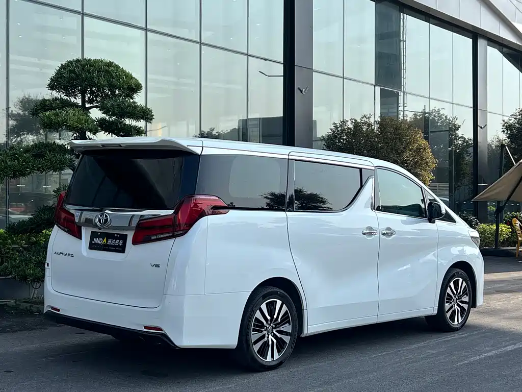 TOYOTA ELFA