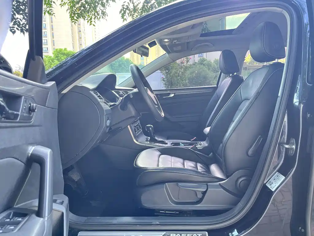 Volkswagen Passat — миниатюра 6