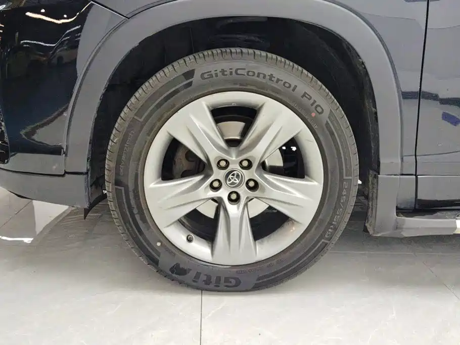 Toyota Highlander — миниатюра 6