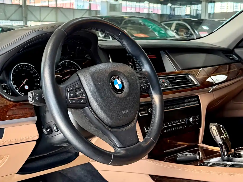 BMW 7 Series 7 2013 760Li
