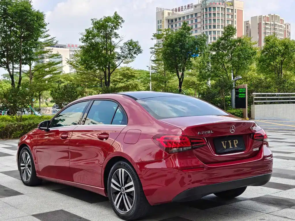 MERCEDES-BENZ A CLASS