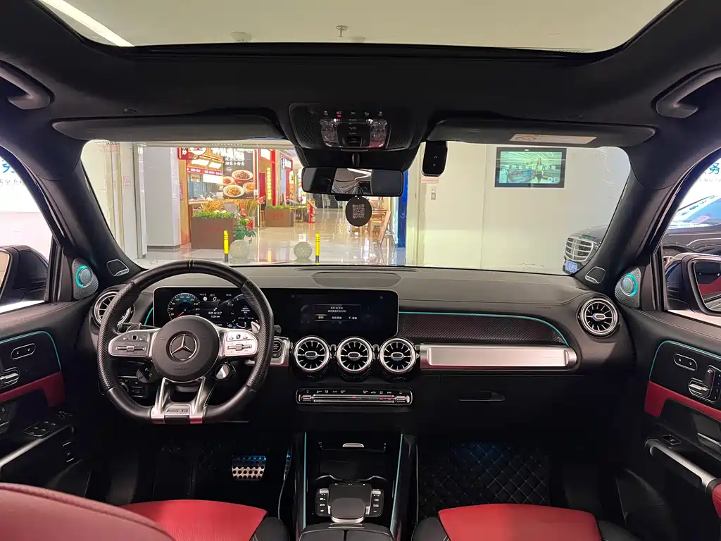 MERCEDES-BENZ GLB AMG